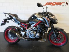 KAWASAKI Z900