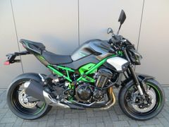 KAWASAKI Z900