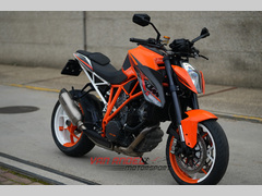 KTM 1290 SUPER DUKE R