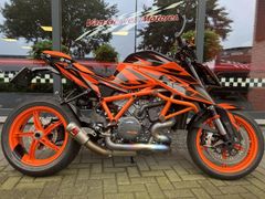 KTM 1290 SUPER DUKE R