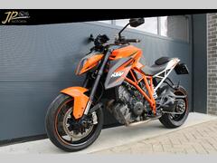 KTM 1290 SUPER DUKE R