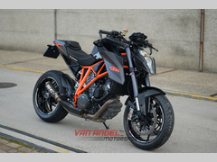 KTM 1290 SUPER DUKE R