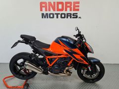 KTM 1290 SUPER DUKE R