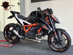 KTM 1290 SUPER DUKE R