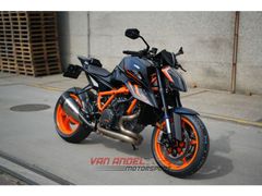 KTM 1290 SUPER DUKE R EVO