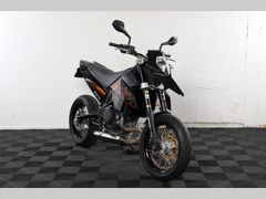 KTM 690 SUPERMOTO