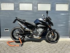 KTM 890 DUKE