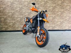 KTM 950 SUPERMOTO