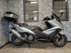 KYMCO AK 550