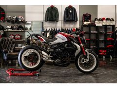 MV AGUSTA BRUTALE 800 DRAGSTER RR