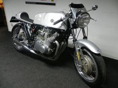 SUZUKI GS 750