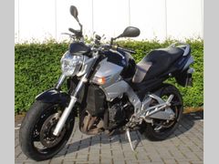 SUZUKI GSR 600