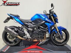 SUZUKI GSR 750 A