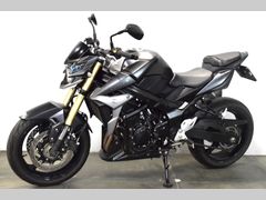 SUZUKI GSR 750 A