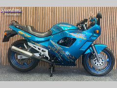 SUZUKI GSX 600 F