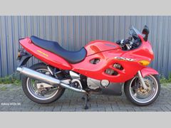 SUZUKI GSX 600 F