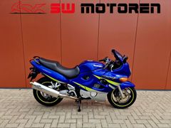 SUZUKI GSX 600 F