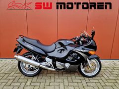 SUZUKI GSX 750 F