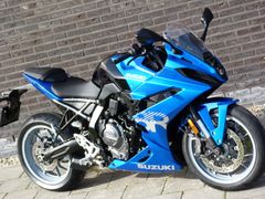 SUZUKI GSX-8S