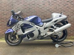 SUZUKI GSX-R 1300 HAYABUSA