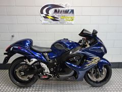 SUZUKI GSX-R 1300 HAYABUSA