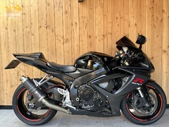 SUZUKI GSX-R 600