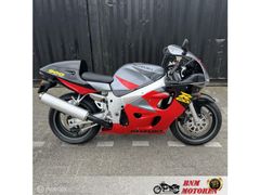 SUZUKI GSX-R 600