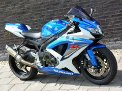 SUZUKI GSX-R 750