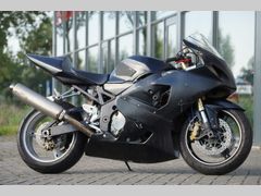 SUZUKI GSX-R 750