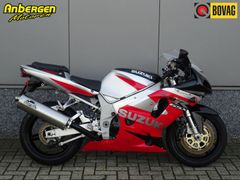 SUZUKI GSX-R 750