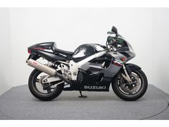 SUZUKI GSX-R 750