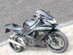 SUZUKI GSX-R 750