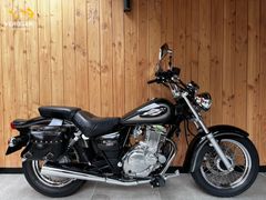 SUZUKI GZ 250 MARAUDER