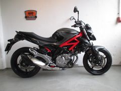 SUZUKI SFV 650 GLADIUS