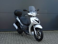 SUZUKI SIXTEEN 150
