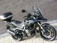 SUZUKI V-STROM 800