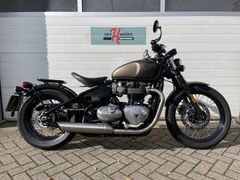 TRIUMPH BONNEVILLE BOBBER