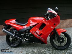 TRIUMPH DAYTONA 900