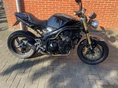 TRIUMPH SPEED TRIPLE 1050