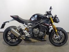 TRIUMPH SPEED TRIPLE 1200 RS