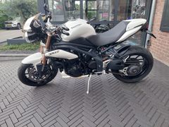 TRIUMPH SPEED TRIPLE