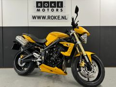 TRIUMPH STREET TRIPLE 675