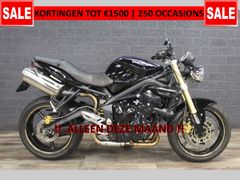 TRIUMPH STREET TRIPLE 675