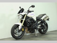 TRIUMPH STREET TRIPLE 675