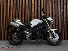 TRIUMPH STREET TRIPLE 675