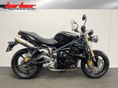 TRIUMPH STREET TRIPLE 675