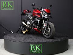 TRIUMPH STREET TRIPLE RS