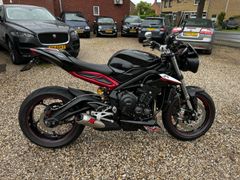 TRIUMPH STREET TRIPLE RS