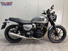 TRIUMPH STREET TWIN