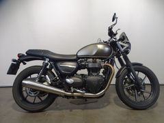 TRIUMPH STREET TWIN